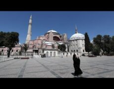 Descubre la fascinante Iglesia de Santa Sofía en Sofía: un imperdible en tu viaje de turismo cultural