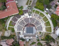 Descubre el turismo cultural en Plovdiv: Explorando el teatro romano