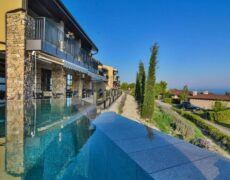 Descubre la elegancia y el lujo del Hotel BlackSeaRama Golf & Villas en Balchik, Bulgaria: una escapada perfecta para los amantes del turismo y el viaje