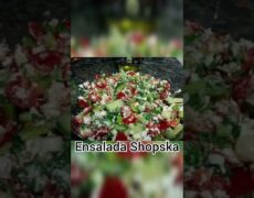 Descubre la auténtica experiencia de la comida búlgara con la deliciosa Meshana Skara